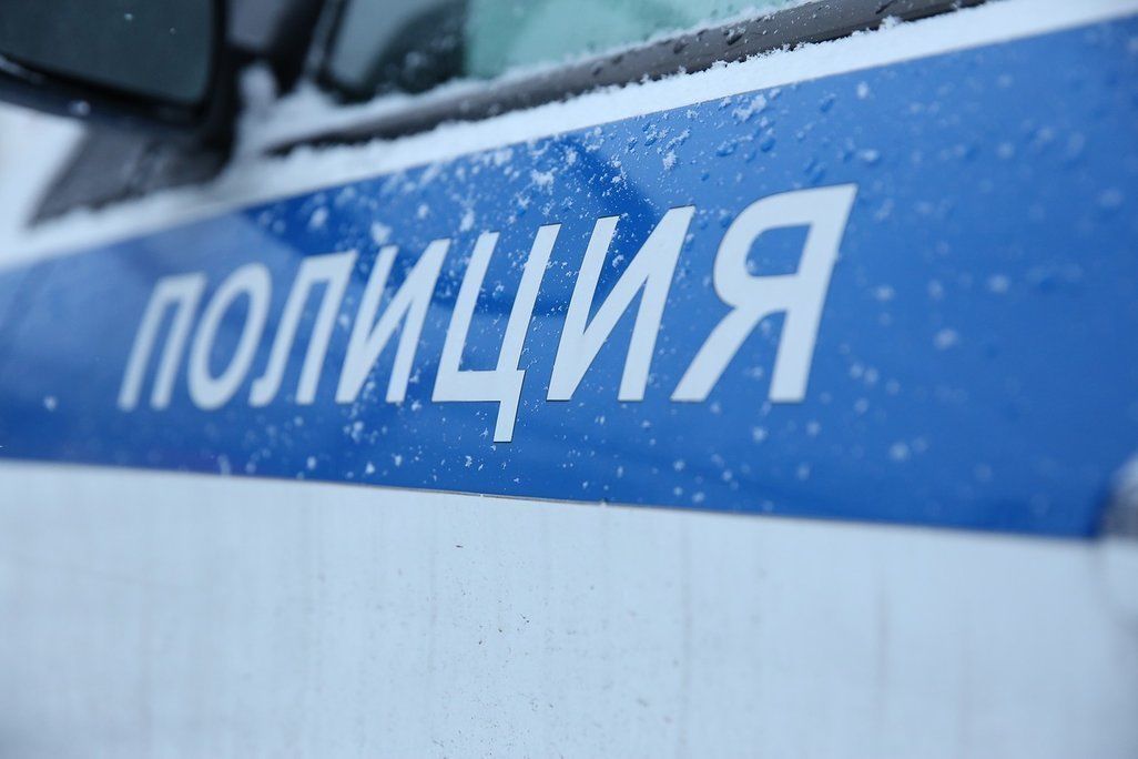 На проспекте водитель пытался увезти тело сбитого пешехода
