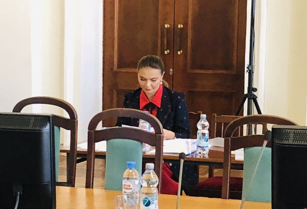Алина Кабаева защищает диссертацию