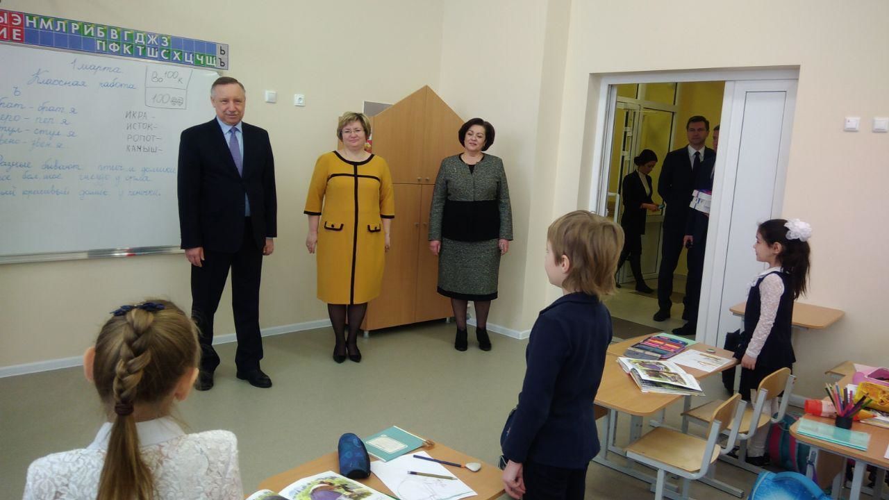 Школа в Невском районе открыла двери для сотен маленьких петербуржцев