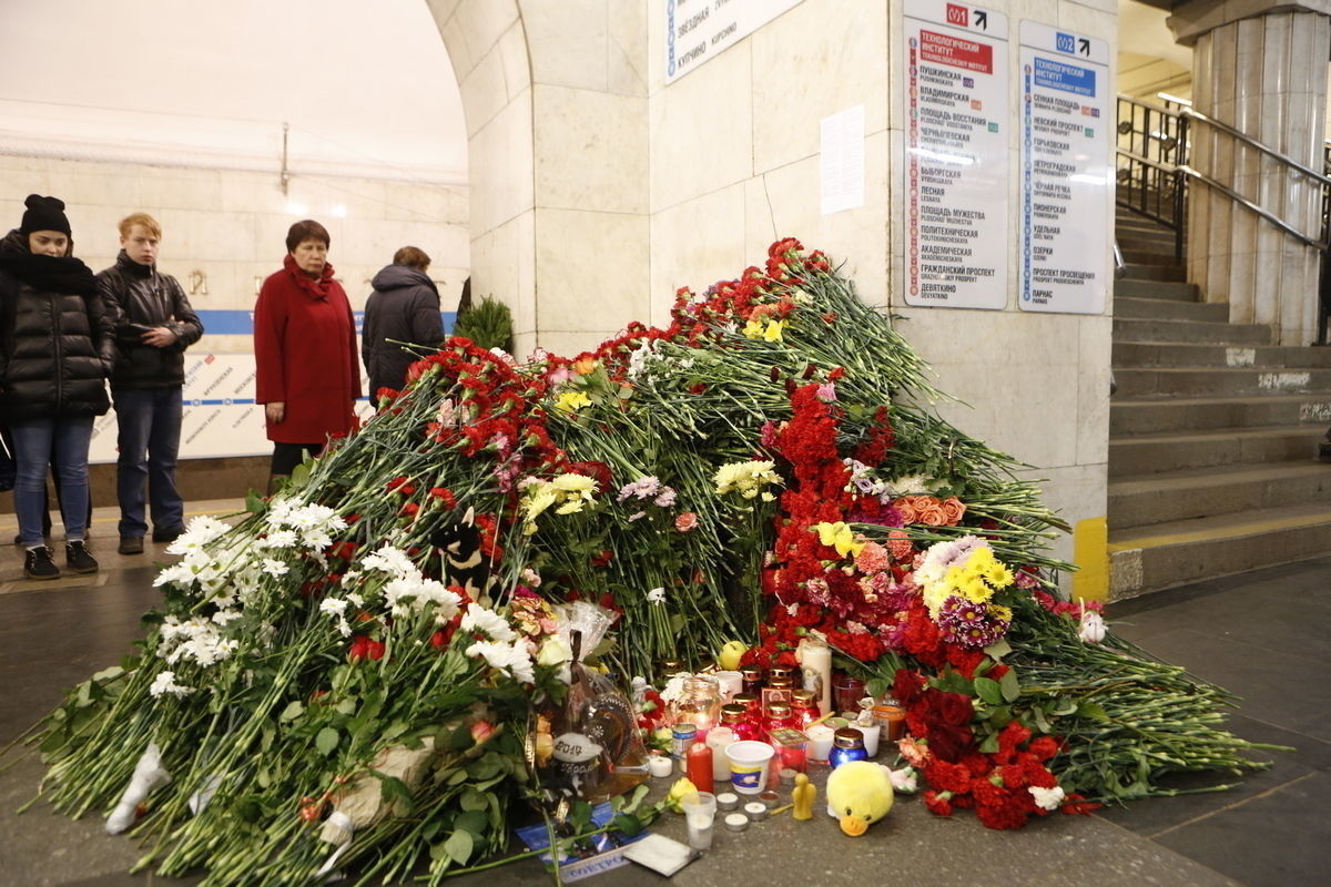 Взрыв в метро спб