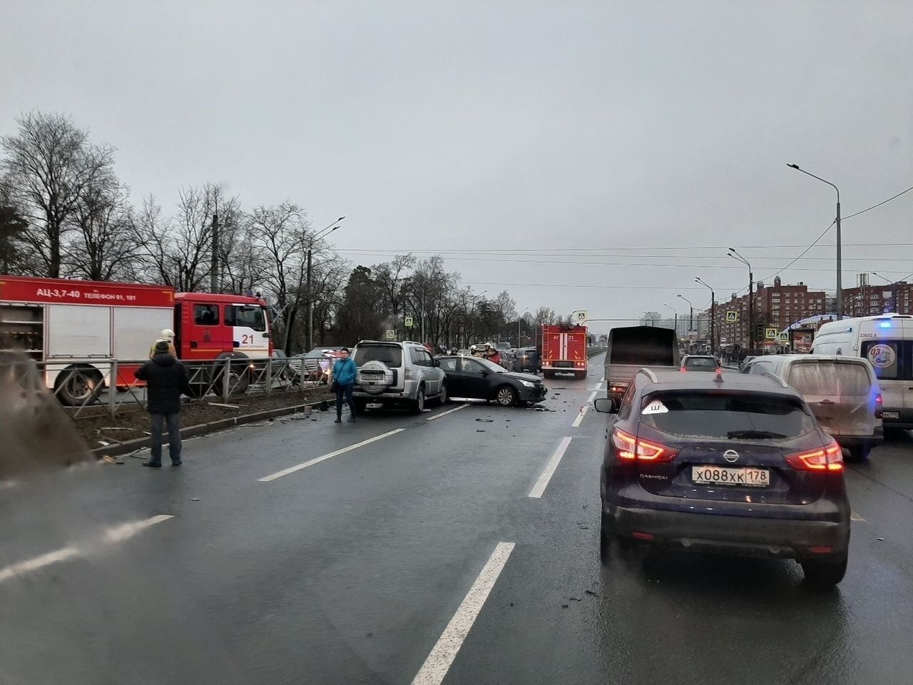 Выборгское шоссе сегодня. Авария на Выборгском шоссе СПБ. Авария Ауди на Выборгском шоссе. ДТП Санкт-Петербург Ауди.
