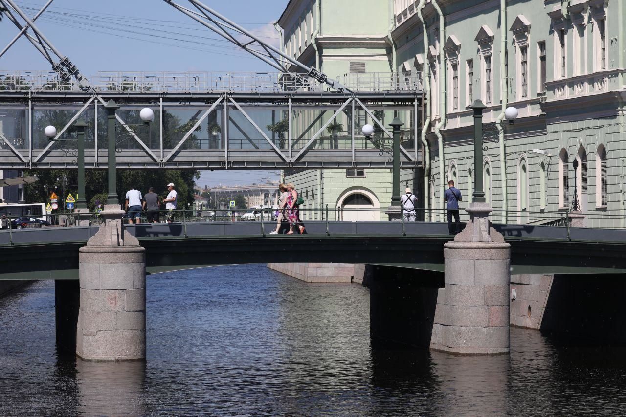 Строгановском мост
