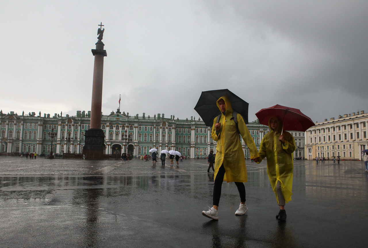 Санкт петербург и дождь