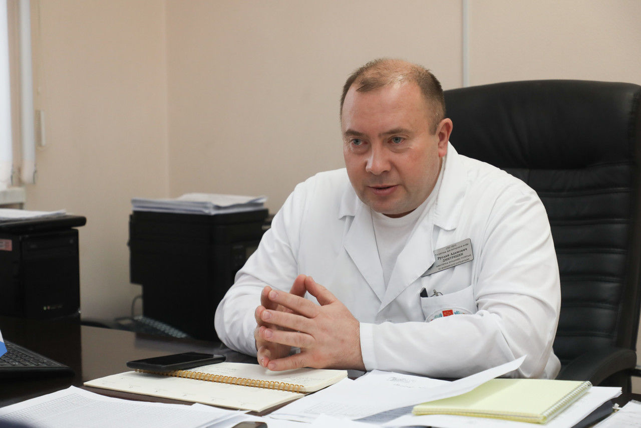«Ограничения - не ущемление прав на свободное перемещение»: Руководитель госпиталя в «Ленэкспо» - о QR-кодах и фейковых новостях